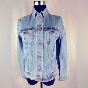 LIGHT BLUE JEAN JACKET